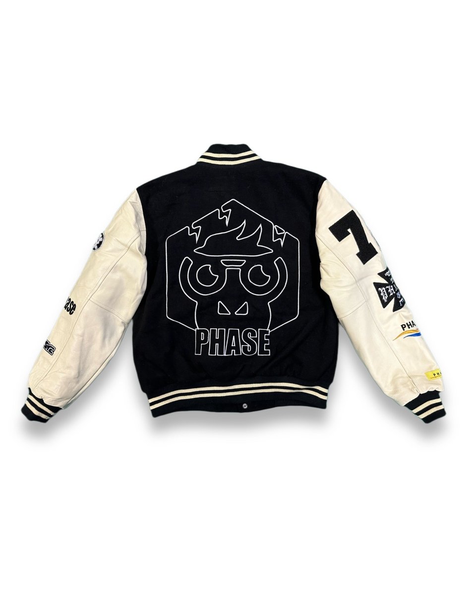 当季大流行 J.S.B. Monogram Logo 3代目 Jacket Varsity